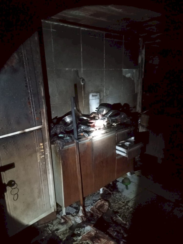 Casa fica destruída por incêndio em Tunápolis