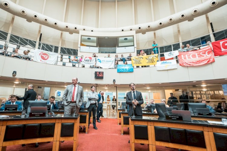 Alesc aprova novo salário mínimo regional em SC com reajuste médio de 7,27%