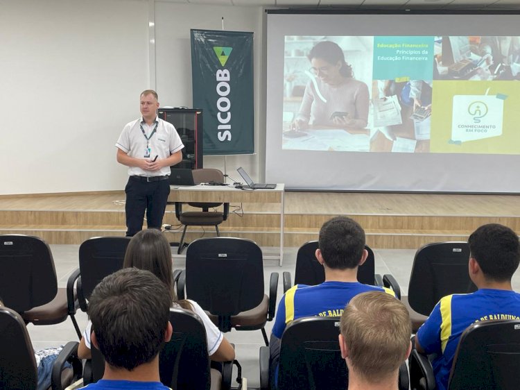 Sicoob Creditapiranga impulsiona Educação Financeira na 13ª edição da Global Money Week